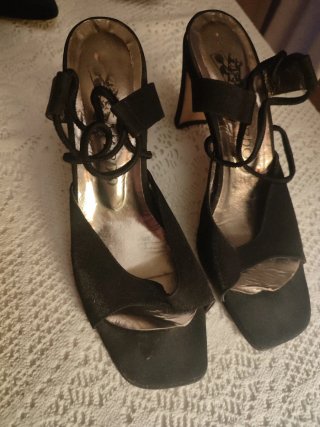 Zapatos de tacón negros talla 38