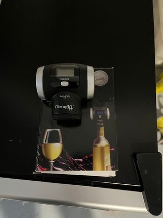 Nevera Vino 18 Botellas y medidor temperatura