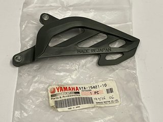 Tapa cubre piñón nueva  WR450F 2006