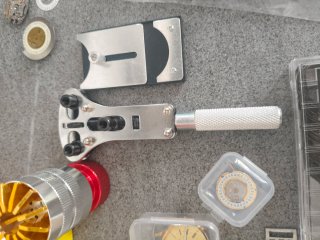 Lotto orologi e accessori