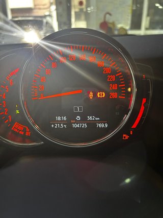 MINI ONE 2019