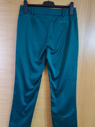 Pantalón verde elegante