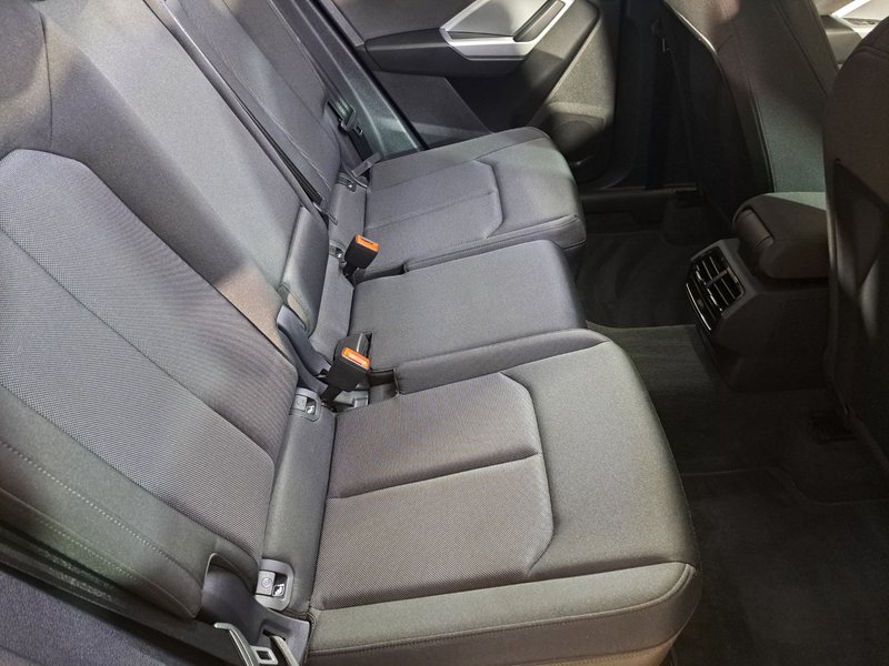 Audi Q3 Advanced 35 TDI 2022, foto 11