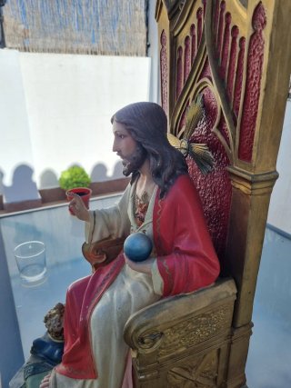 Sagrado Corazón de Jesús Trono.  Fabricado en Olot