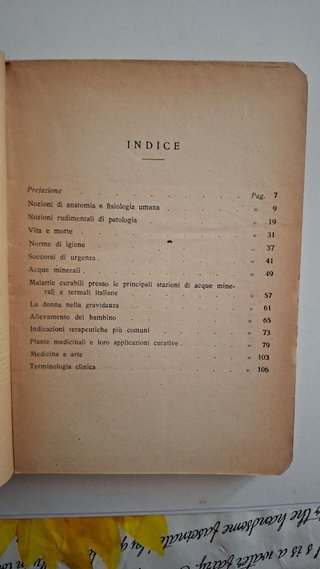 Libro vintage Piccola enciclopedia medica del 1944