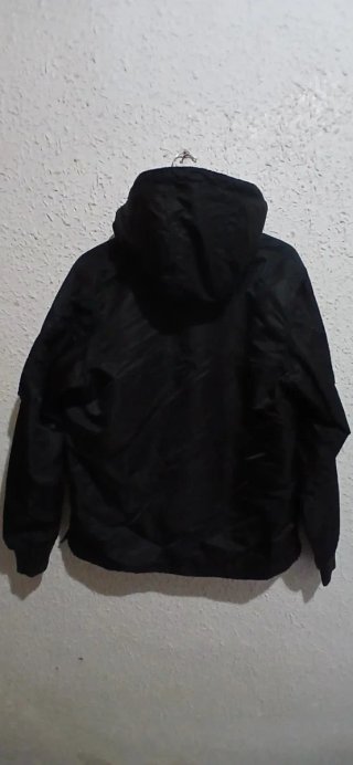 Chaqueta Alpha Industries Negra con Naranja