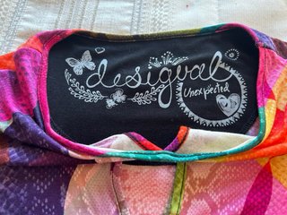 Camiseta Desigual Manga Larga Estampada