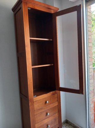 Vitrina alta madera y cristal