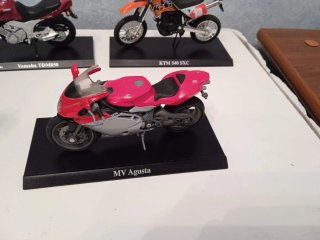 Colección 5 Motos Maisto
