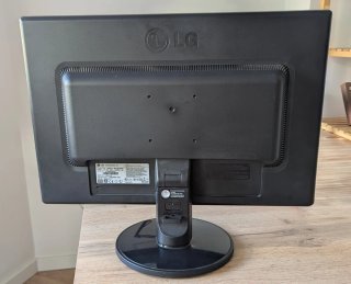 Pantalla LG Flatron W2241S 22 Negra