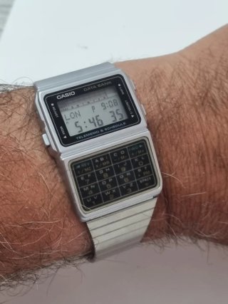 Reloj Casio DBC-610 Data Bank Calculadora Vintage