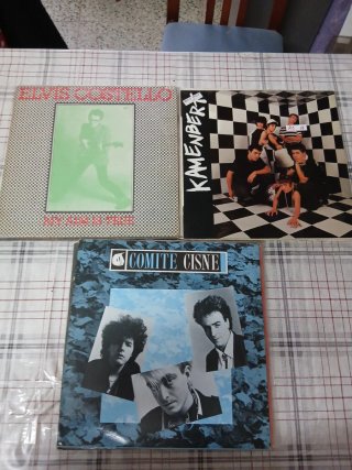 16 Vinilos variados a15€ unidad