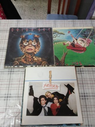 16 Vinilos variados a15€ unidad