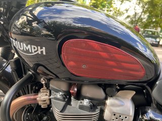 Triumph Street Twin ABS 2019 Negra 8.000k