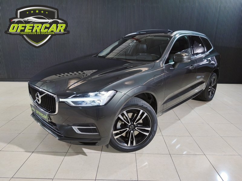 Volvo XC60 2021, foto 2
