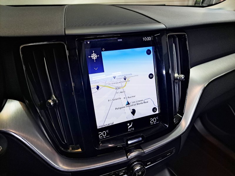 Volvo XC60 2021, foto 17