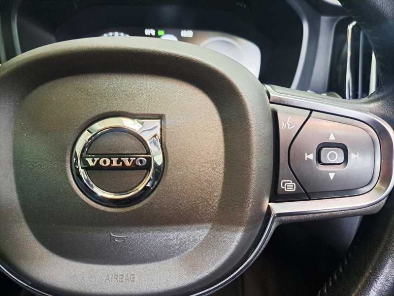 Volvo XC60 2021, foto 19