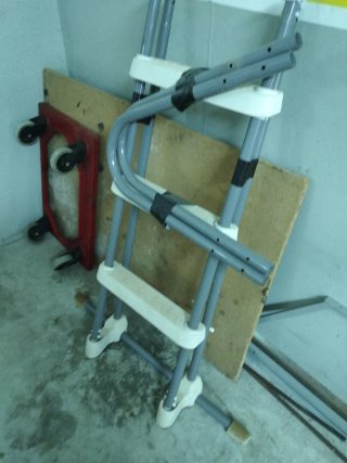 Escalera Piscina Bestway Metal y Plástico