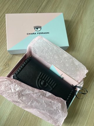 Borsetta Chiara Ferragni nera con tracolla