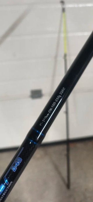 Caña Okuma Siluro 2'40