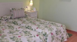 Edredón cama 0.90 floral verde y rosa