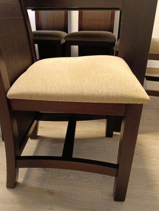 Mesa de comedor y 6 sillas