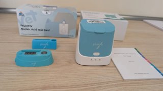 Pluslife minidoc Incubadora y Test FeLV/FIV