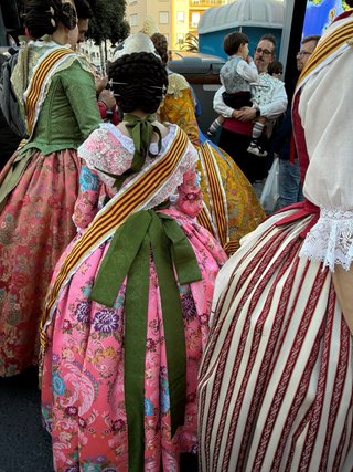 Traje de Fallera Rosa talla 10