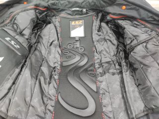 Chaqueta Moto LS2 Negra y Rosa