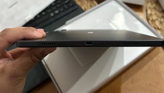 Tablet Samsung Negra con Teclado
