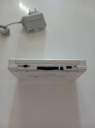 Nintendo 3DS Blanca + Cargador