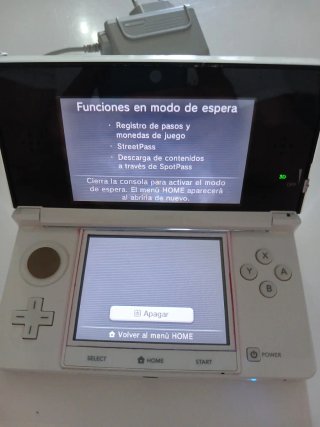 Nintendo 3DS Blanca + Cargador