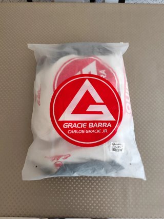 PACK Kimono + Rashguard  BJJ Gracie Barra Talla A3