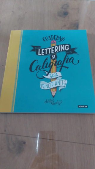 Cuaderno de lettering y caligrafía creativa par...