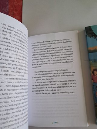 2 libri io chiara e la luna e ragazzi selvaggi