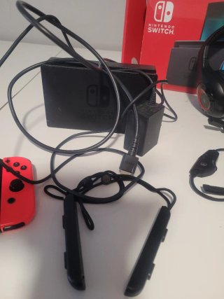Nintendo Switch Blu/Rosso + Accessori