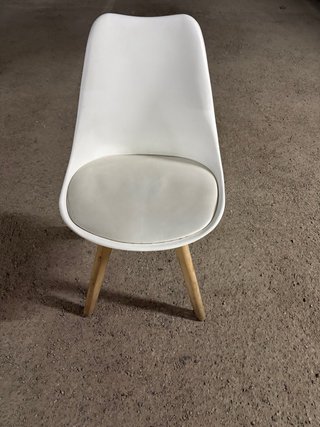 Sillas de diseño negro,blanco y verde agua