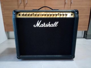 Amplificador Marshall Valvestate VS100