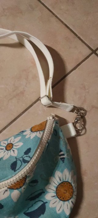 Borsa fatta a mano con fiori