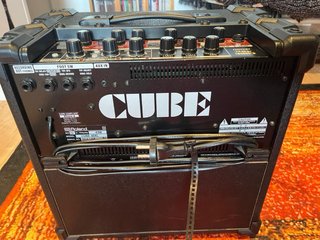 Combo Amplificador Guitarra Roland Cube 40XL