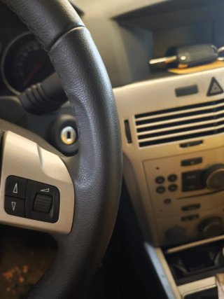 Volante Opel Astra H GTC Multifunción con  Airbag.