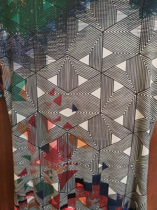 Abito fantasia geometrica taglia S