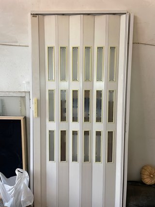 Puerta corredera plegable con cristal 1m de ancho