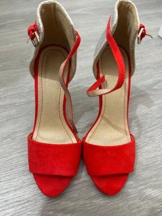 Botines de rejilla negros talla 38