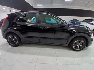 Kia Niro 1.6 GDi HEV Concept 95 kW (129 CV)