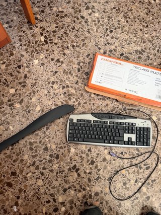 Teclado Multimedia FAMAPREM PS/2 Negro