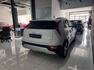 Kia Niro 1.6 GDi HEV Concept 95 kW (129 CV)