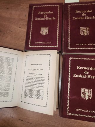 Recuerdos de Euskal Herria. Editorial Amaia