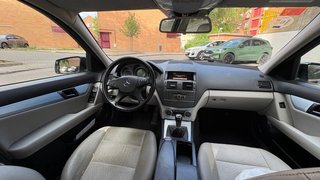 Mercedes-Benz C200 2011