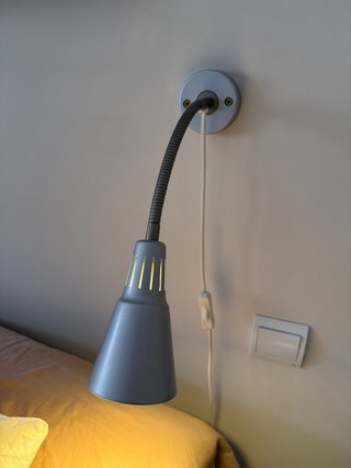 2 Lámparas de Pared Metálicas Plateadas mate.